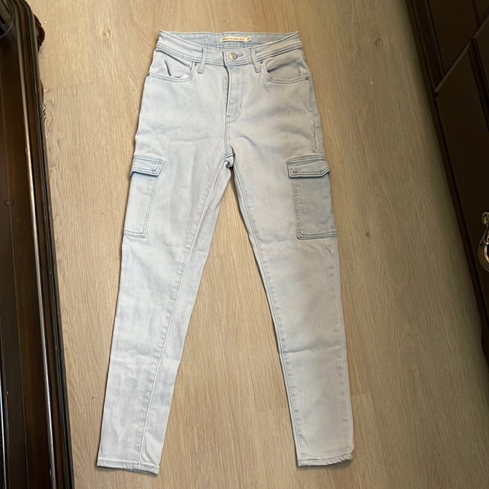 Levi’s High Rise Skinny Ankle